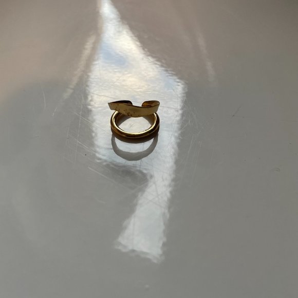 MARIA BLACK ripples earcuff - Picture 4 of 5